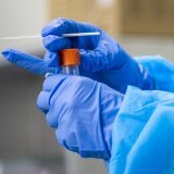 Les requérants d'asile déboutés pourraient être soumis à un test Covid avant leur renvoi, même contre leur gré (archives).